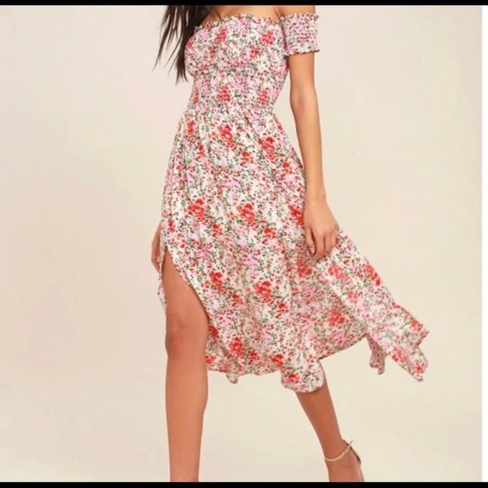 Lulu’s View From The Meadow Cream Floral Print Dress